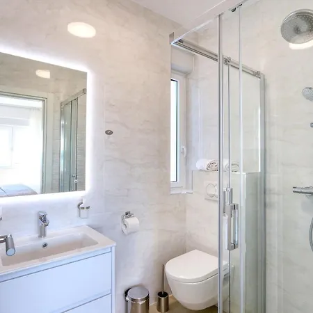 Palace - Crowonder Luxury Rent Sveti Filip i Jakov