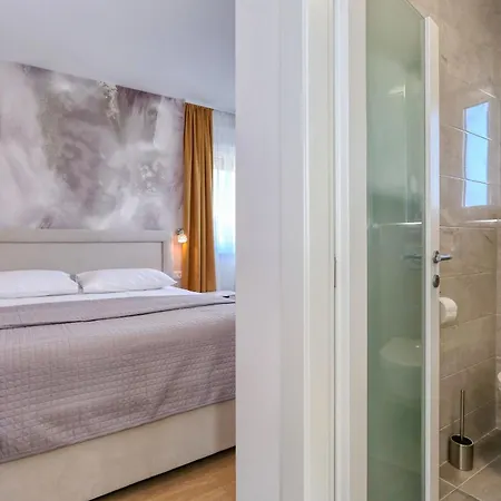 Palace - Crowonder Luxury Rent Villa